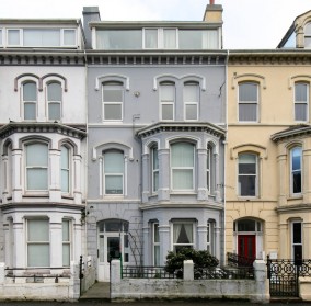 Flat 2 122 Bucks Road, Isle of Man, IM1 3AH