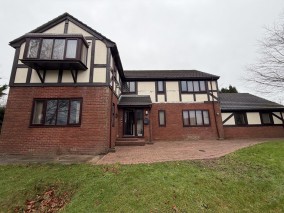 8, Beechwood Rise, Isle of Man, IM2 5NE