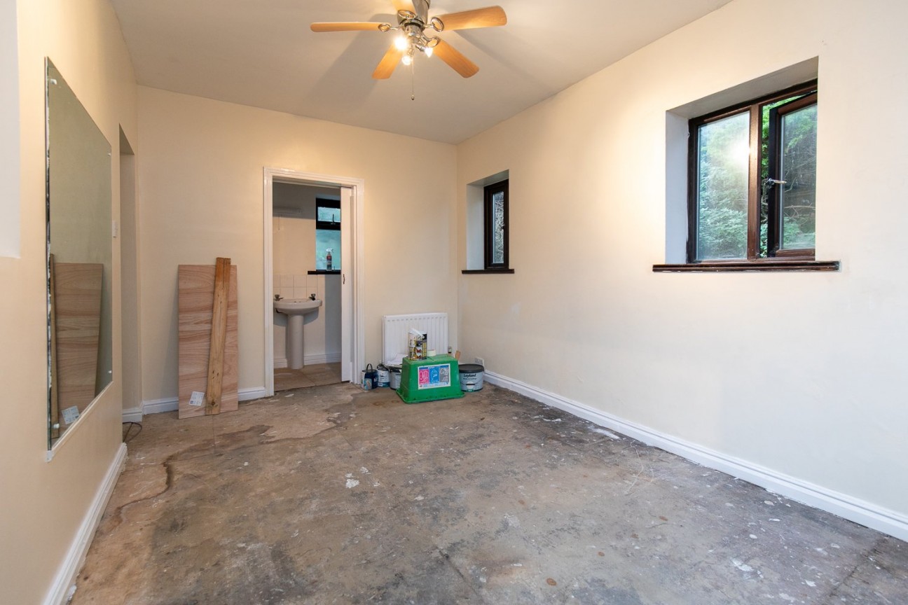 8, Beechwood Rise, Isle of Man, IM2 5NE