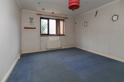 8, Beechwood Rise, Isle of Man, IM2 5NE