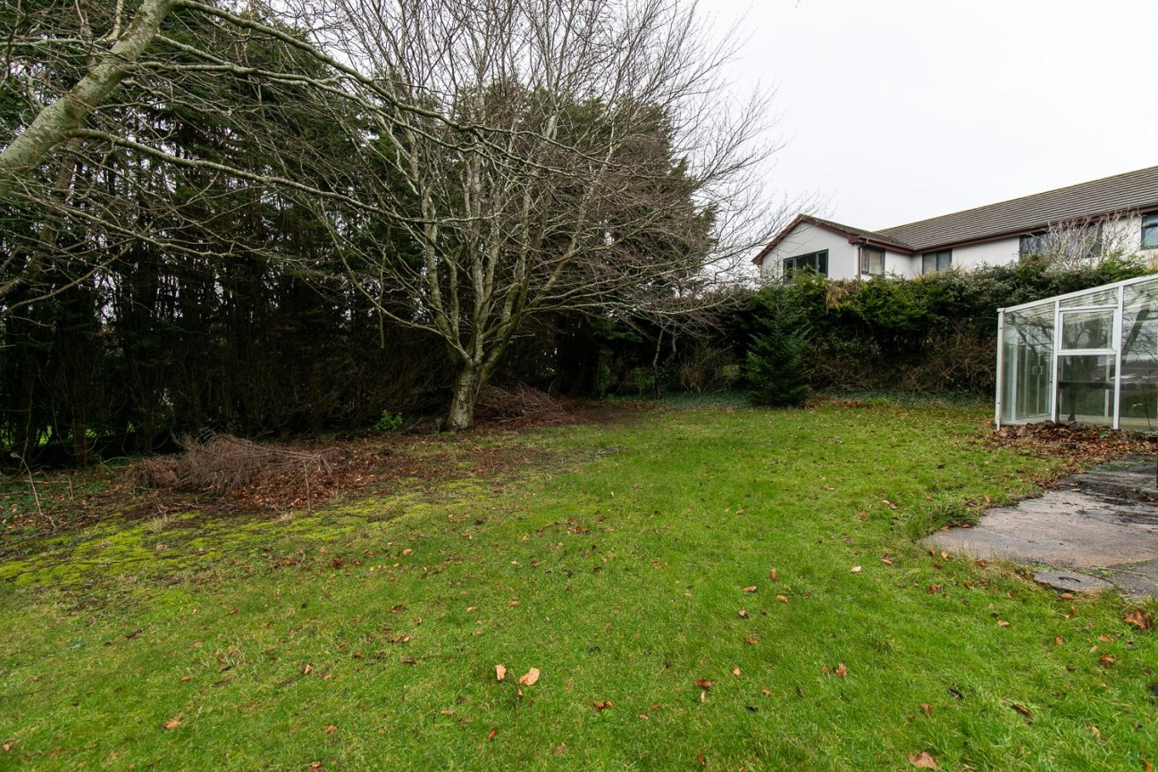 8, Beechwood Rise, Isle of Man, IM2 5NE