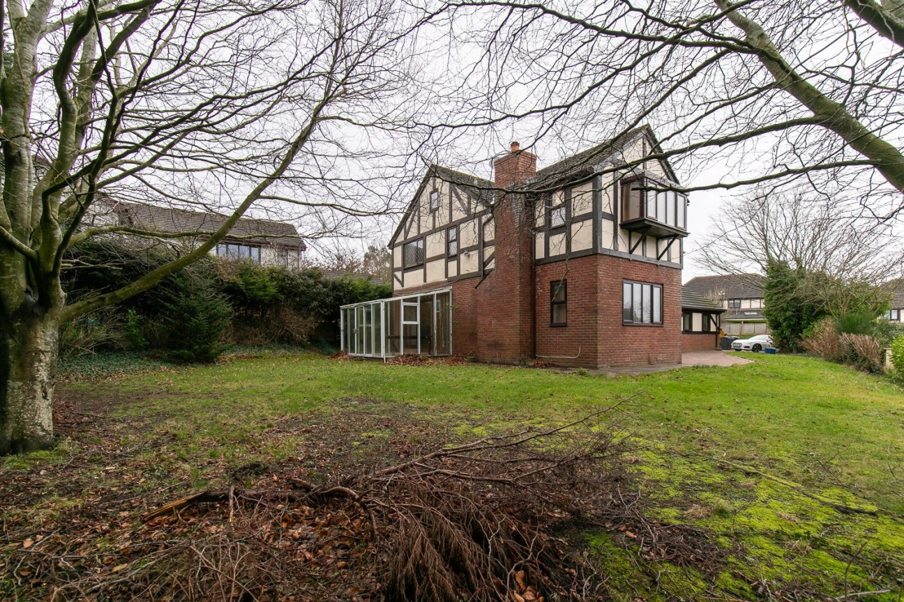 8, Beechwood Rise, Isle of Man, IM2 5NE