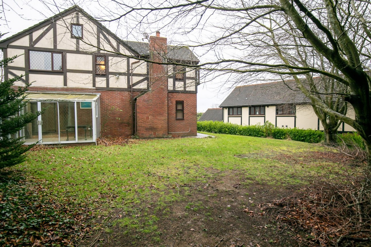 8, Beechwood Rise, Isle of Man, IM2 5NE