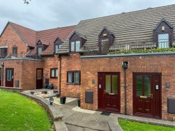 48, Saddle Mews, Isle of Man, IM2 1HS