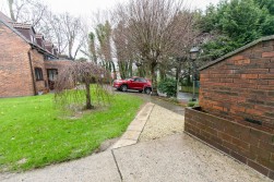 113, Saddle Mews, Isle of Man, IM2 1HU