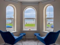 41 Piccadilly Court, Queens Promenade, IM2 4NS