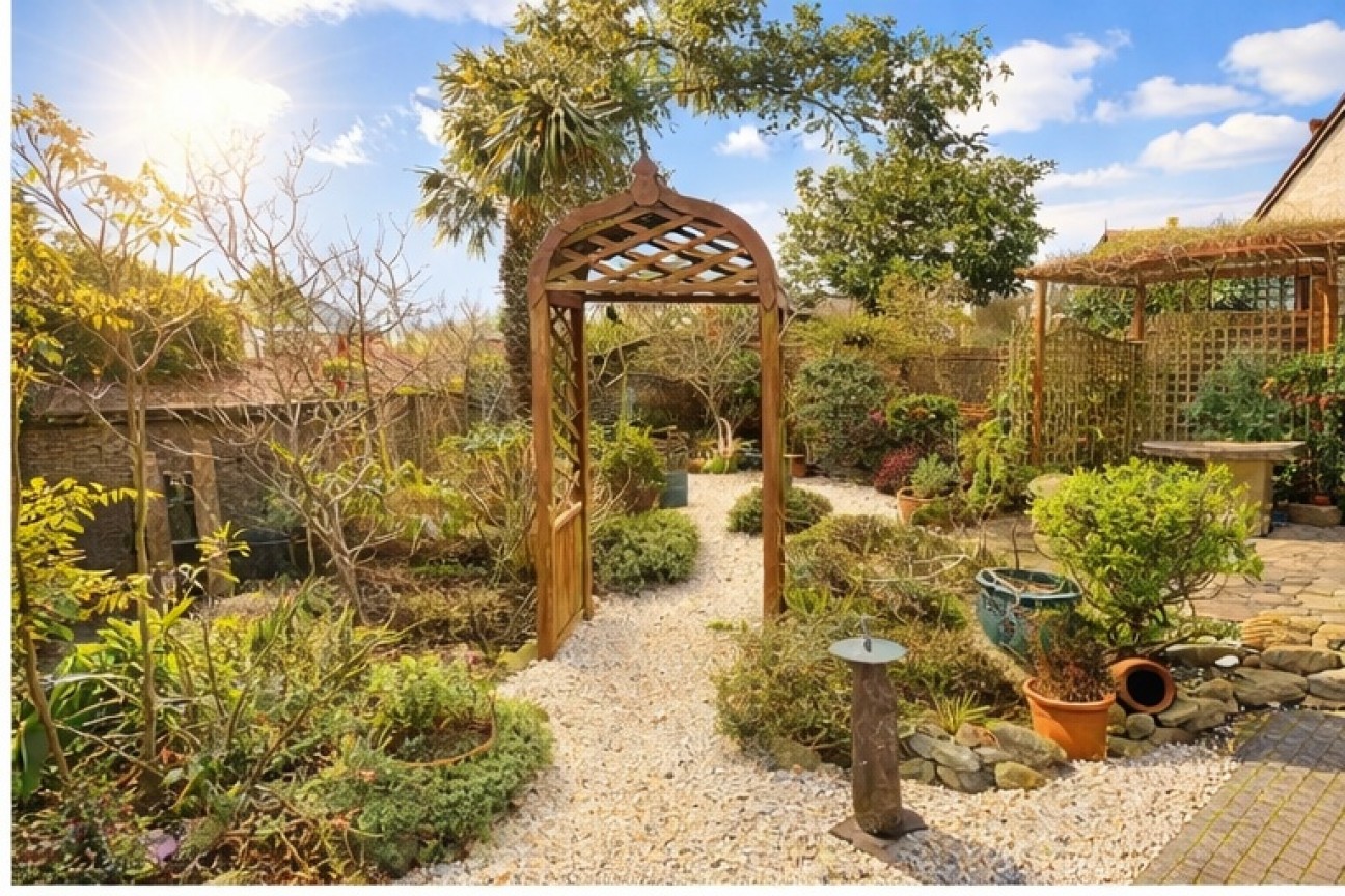 Fo Glion, 4, Lucerne Court, Douglas, IM2 6BJ