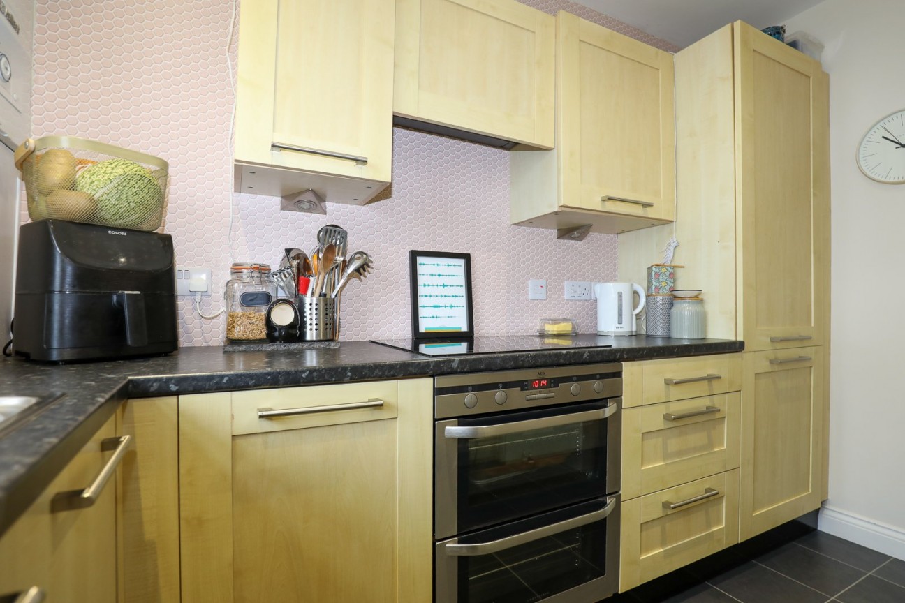 Imperial House, Flat 2, The Promenade, Port St Mary, IM9 5DE