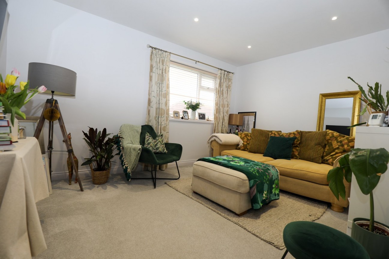 Imperial House, Flat 2, The Promenade, Port St Mary, IM9 5DE