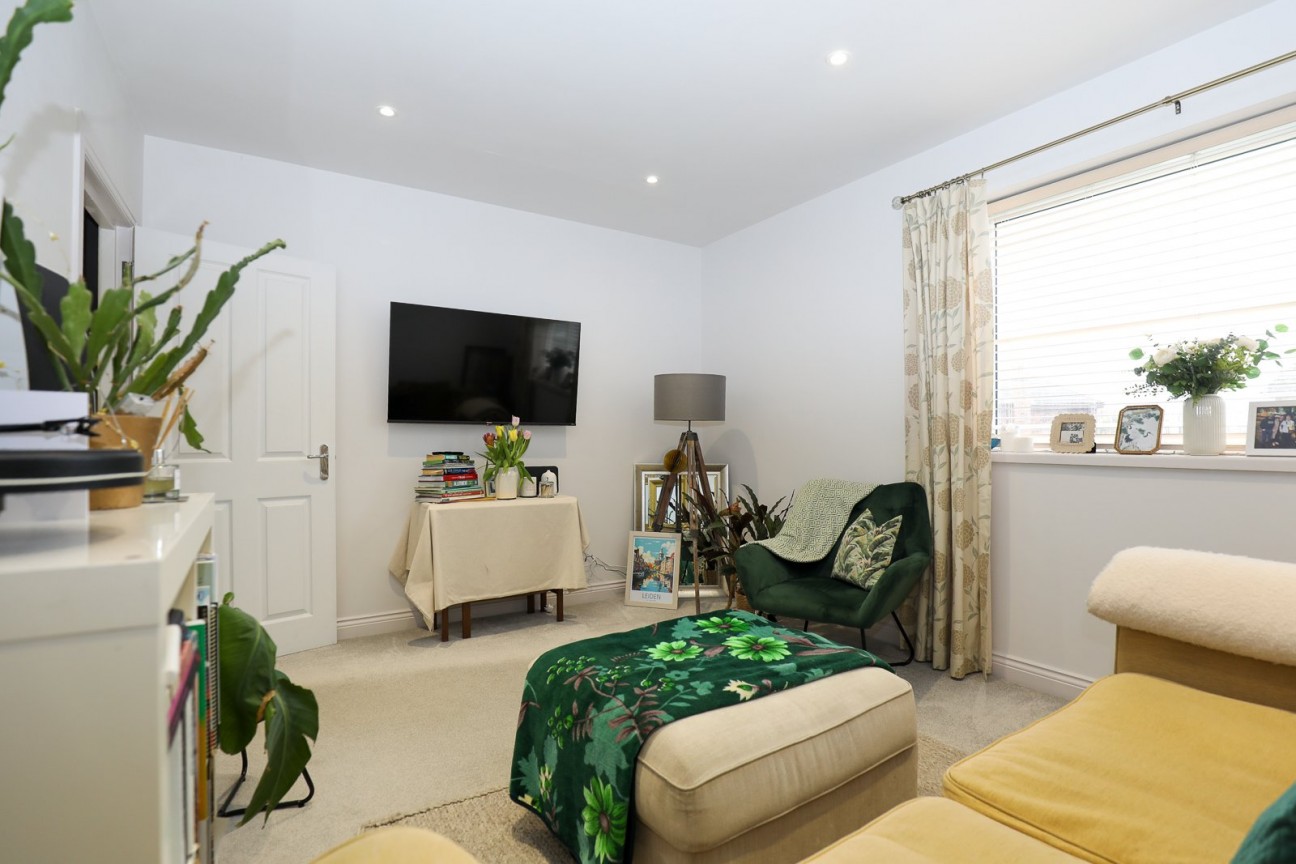 Imperial House, Flat 2, The Promenade, Port St Mary, IM9 5DE