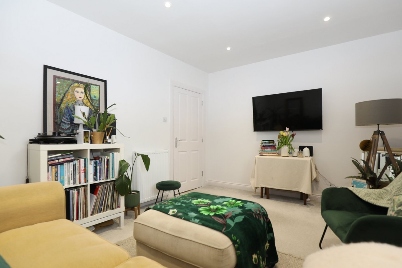 Imperial House, Flat 2, The Promenade, Port St Mary, IM9 5DE