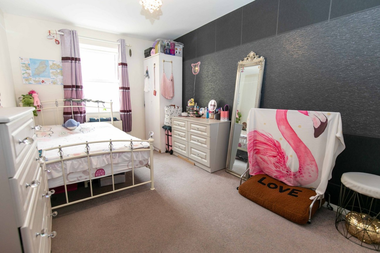 31 Piccadilly Court, Queens Promenade, Douglas, IM2 4NS