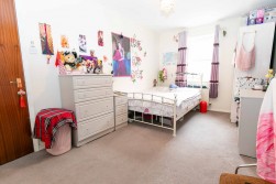 31 Piccadilly Court, Queens Promenade, Douglas, IM2 4NS