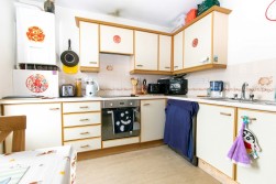 31 Piccadilly Court, Queens Promenade, Douglas, IM2 4NS