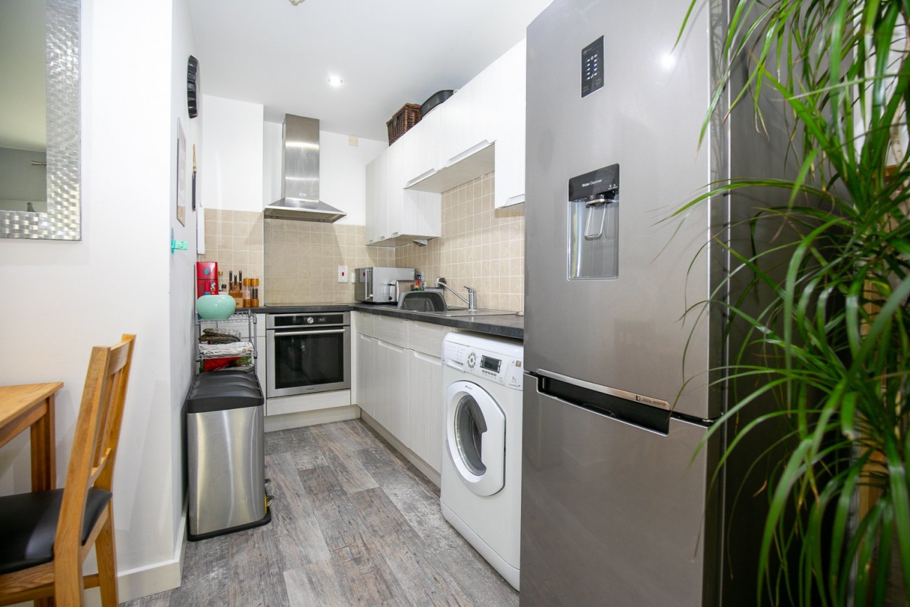 8 Queens Apartments, Palace Terrace, Douglas, IM2 4NX