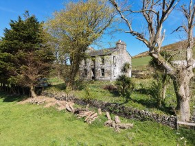 The Beary, Laurel Bank, St Johns, Isle of Man, IM4 3NJ