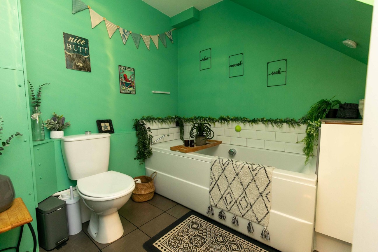 Clybane, Flat 10, Mooragh Promenade, Ramsey, IM8 3BA