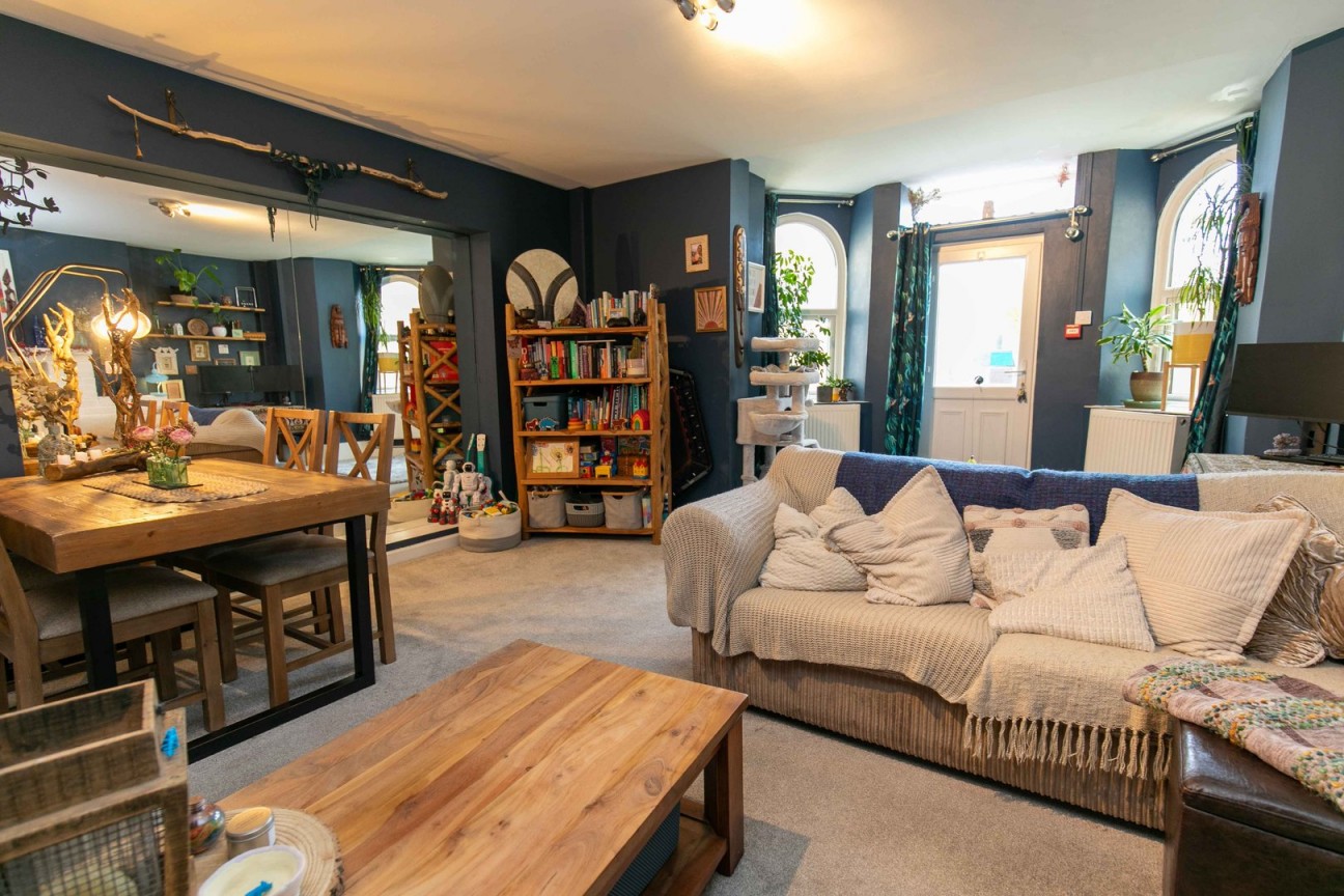 Clybane, Flat 10, Mooragh Promenade, Ramsey, IM8 3BA