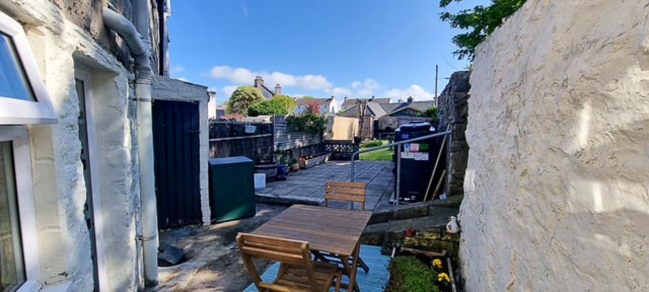 108/110, Malew Street, Castletown, IM9 1LT