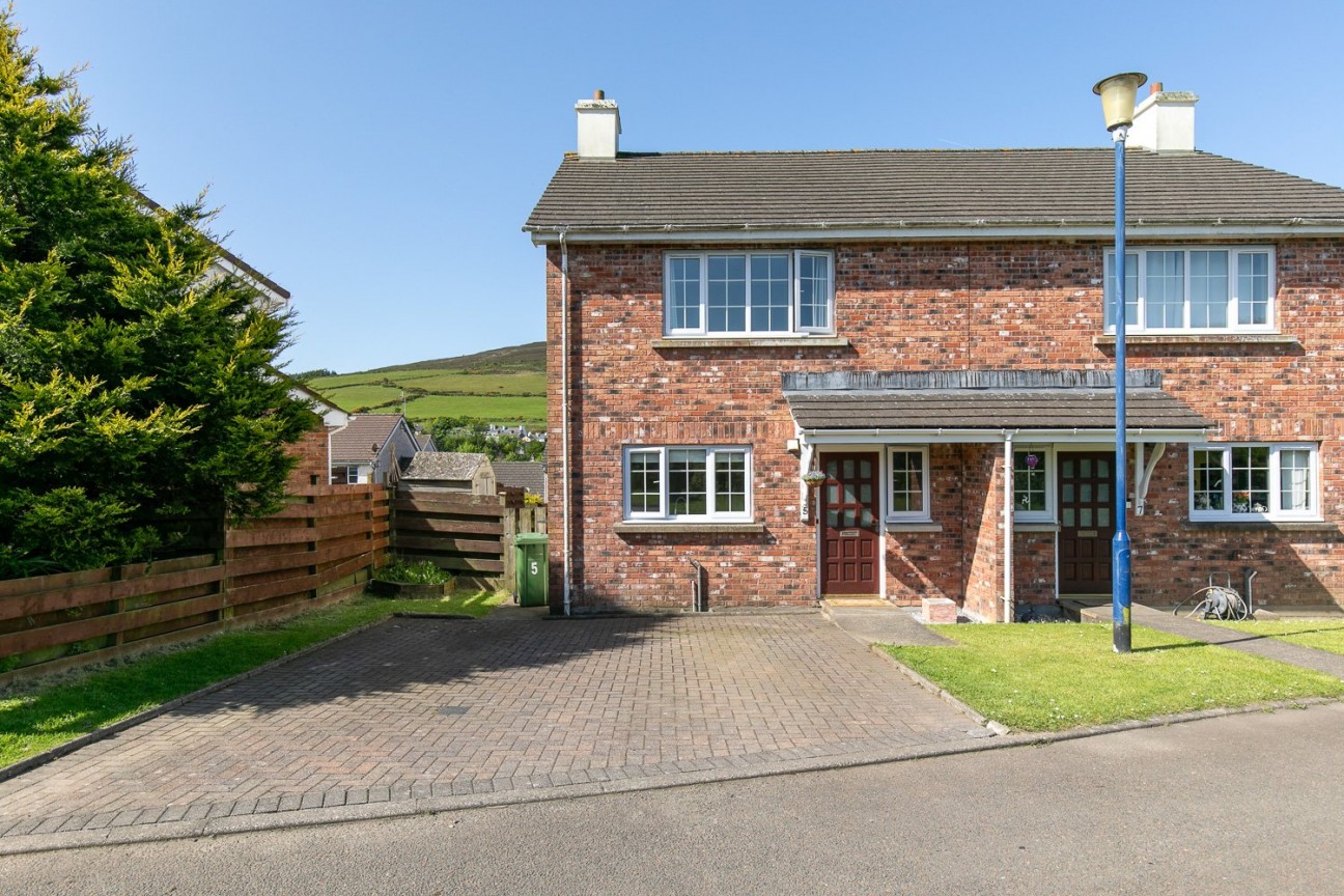 5, Sprucewood Close, Foxdale, IM4 3JT