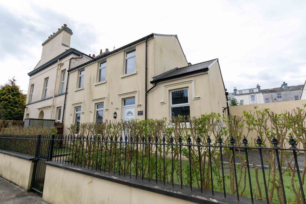 Oxford Mews, Oxford Street, Douglas, IM1 3JD