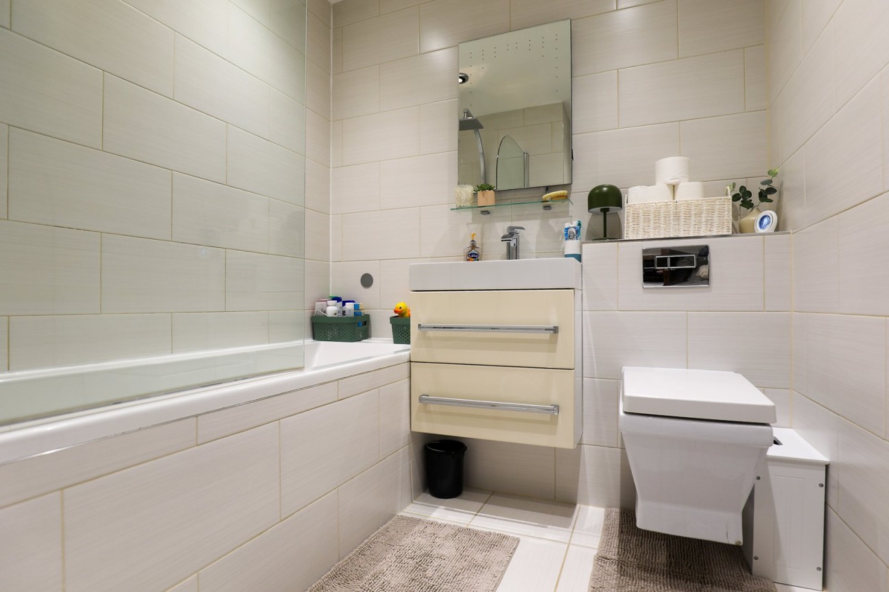 30, Stevenson Court, Douglas, IM2 2FA