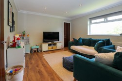 30, Stevenson Court, Douglas, IM2 2FA