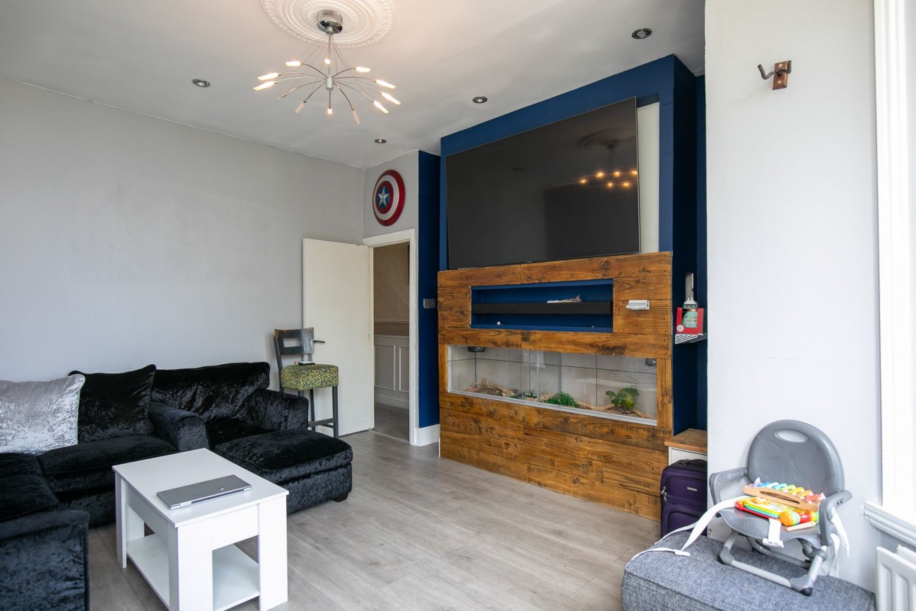 Flat 1, 1-2, Woodville Terrace, Douglas, IM2 4HA