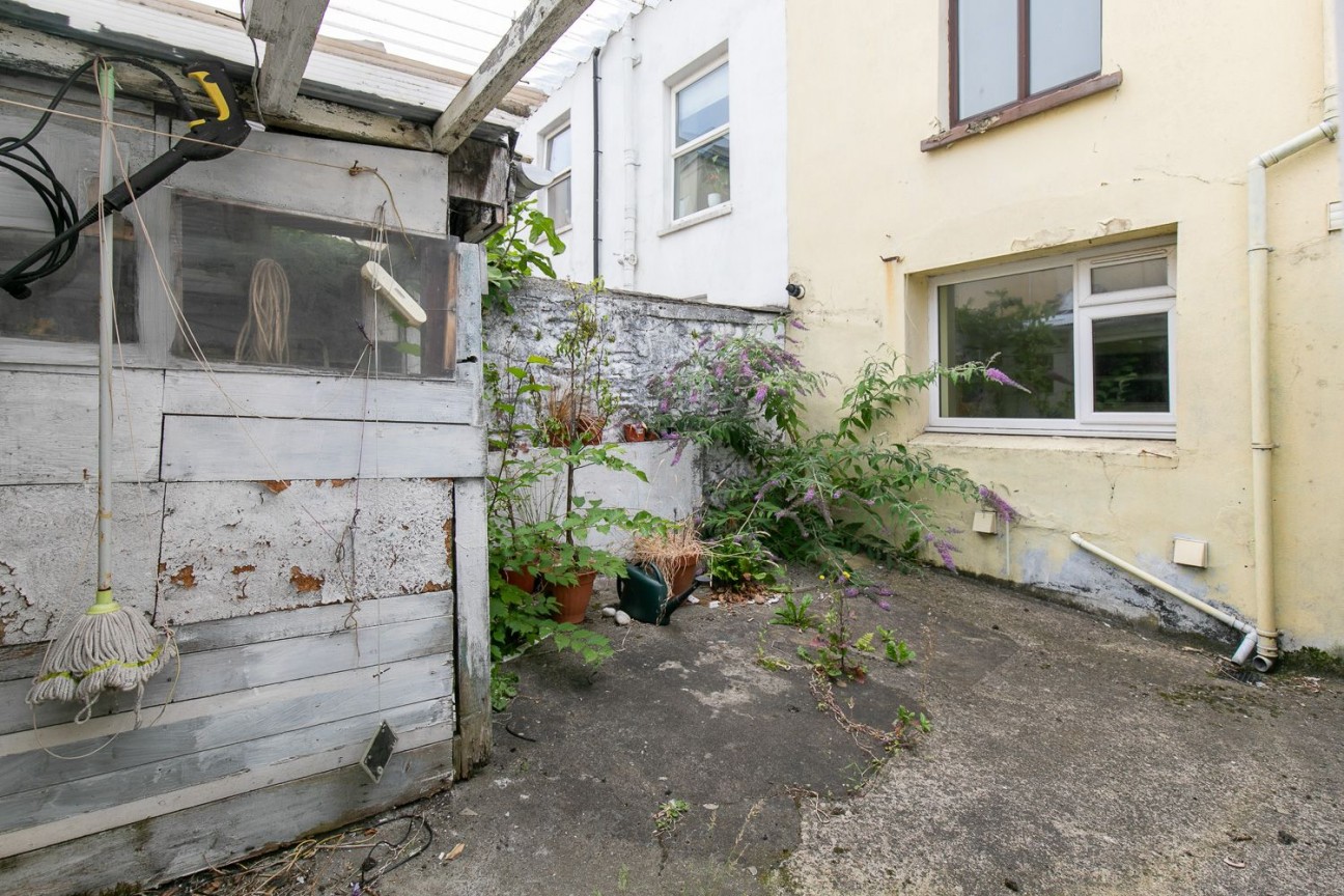 4, Georges Terrace, Douglas, IM1 1AL