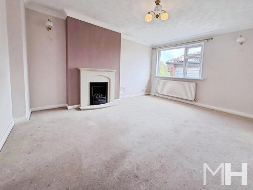 Clough Avenue, Walton-Le-Dale, PR5 4LQ