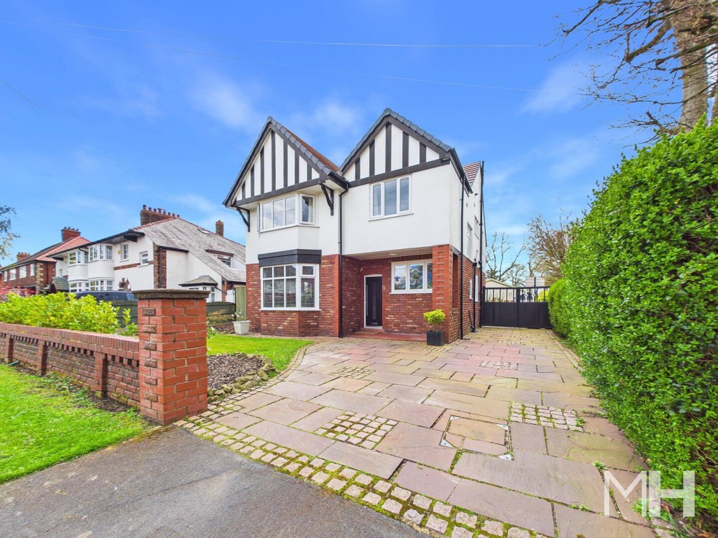 Kingsway, Penwortham, Preston, PR1 0ED