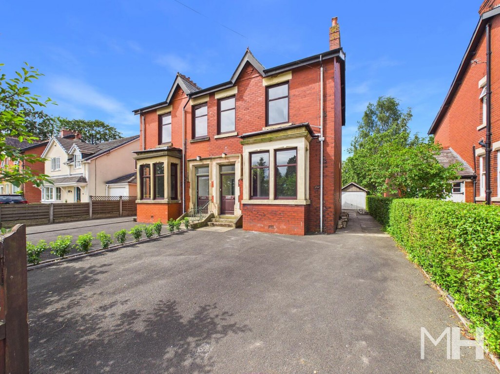 Station Road, New Longton, Preston, PR4 4ZB