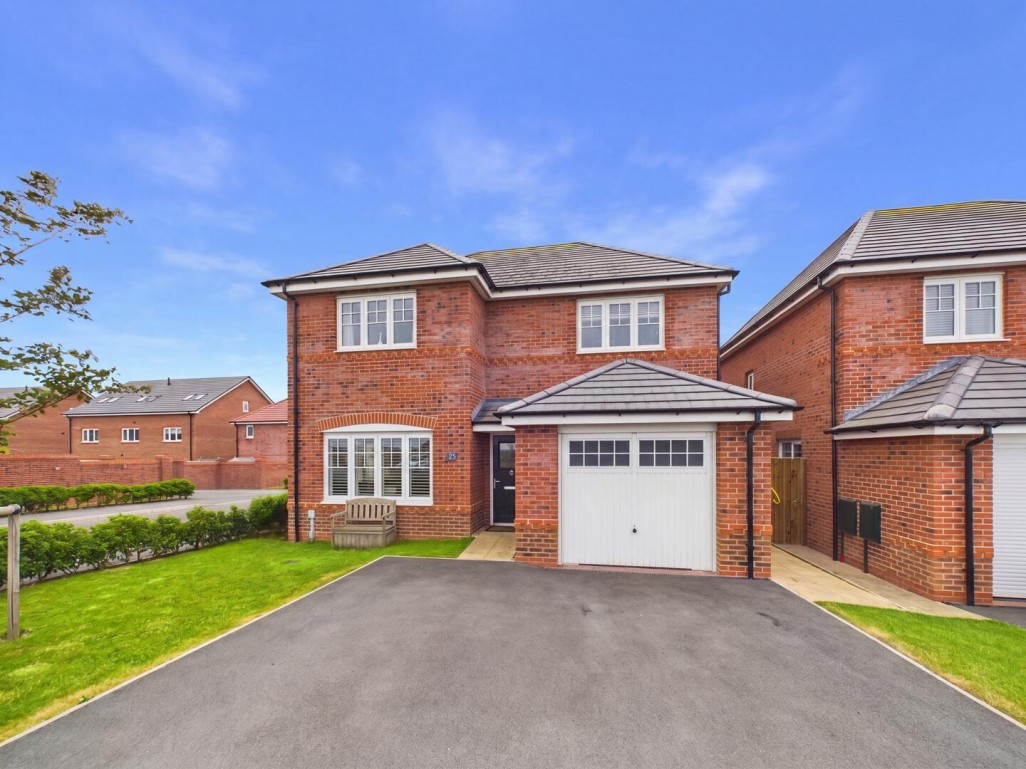Ennerdale Avenue, Warton, Preston, PR4 1LN