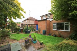 Bridges Close, Wokingham, Berkshire