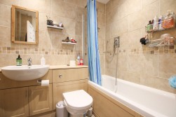 Bean Oak Road, Wokingham, Berkshire