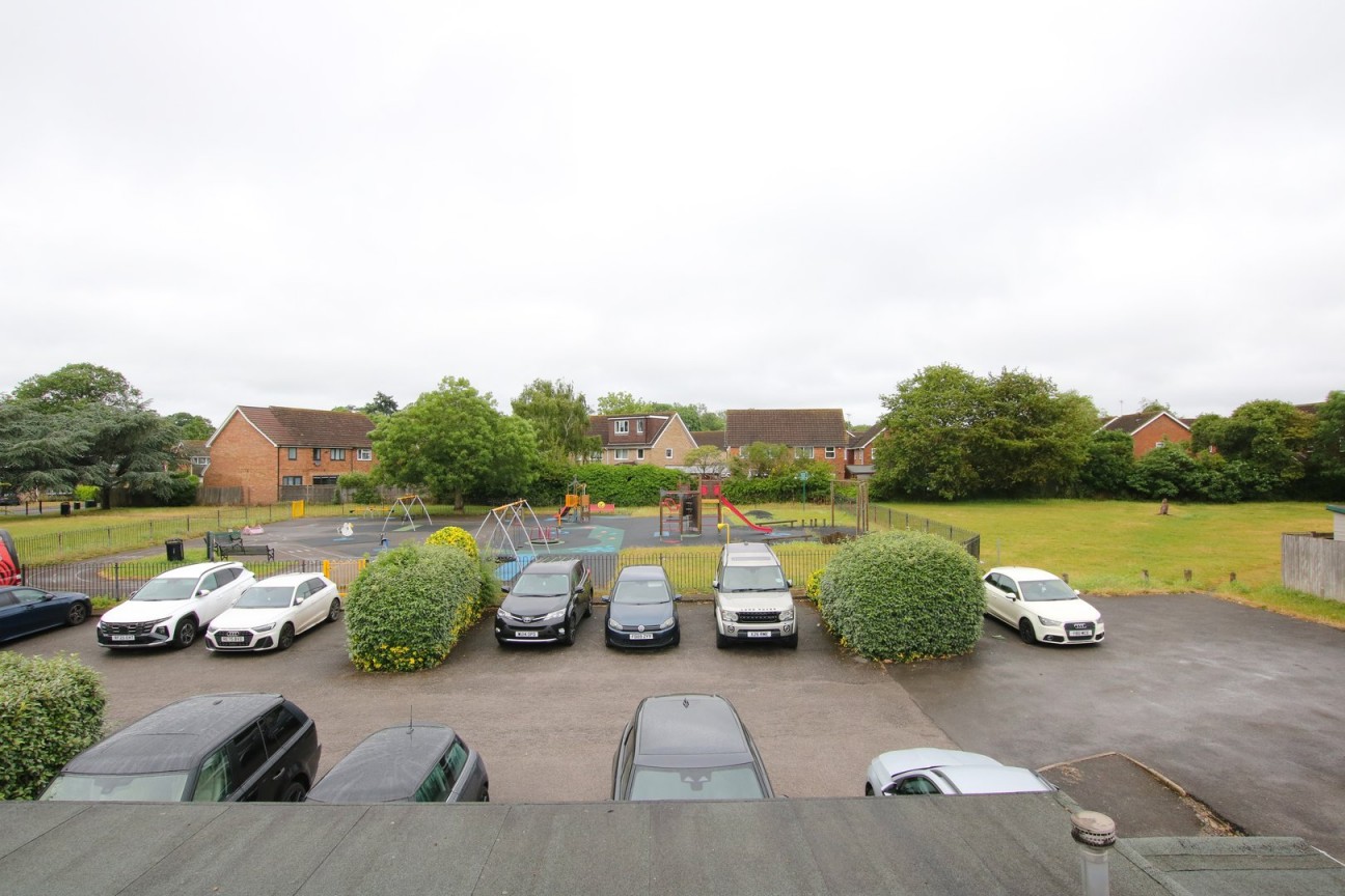 Bean Oak Road, Wokingham, Berkshire