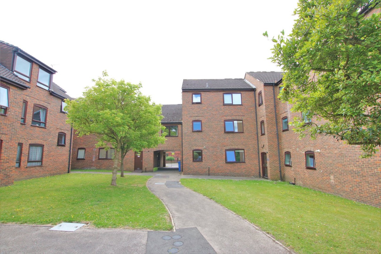 Sharonelle Court, Wokingham, Berkshire
