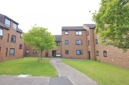 Sharonelle Court, Wokingham, Berkshire
