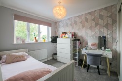 Kestrel Way, Wokingham, Berkshire