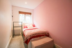 Holland Pines, Bracknell, Berkshire