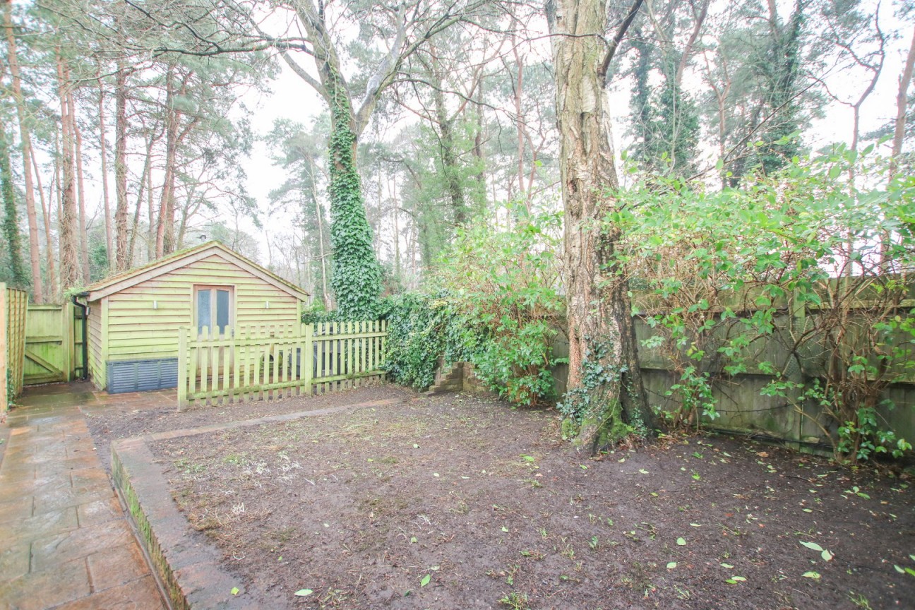 Holland Pines, Bracknell, Berkshire
