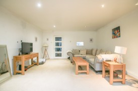 Holland Pines, Bracknell, Berkshire