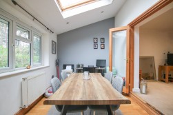 Holland Pines, Bracknell, Berkshire