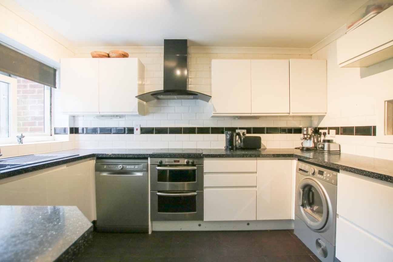 Holland Pines, Bracknell, Berkshire