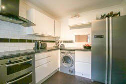 Holland Pines, Bracknell, Berkshire