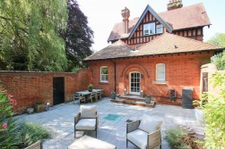 Pages Croft, Wokingham