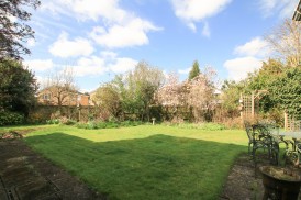 Martins Drive, Wokingham, Berkshire