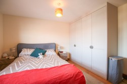 Quartz Close, Wokingham, Berkshire