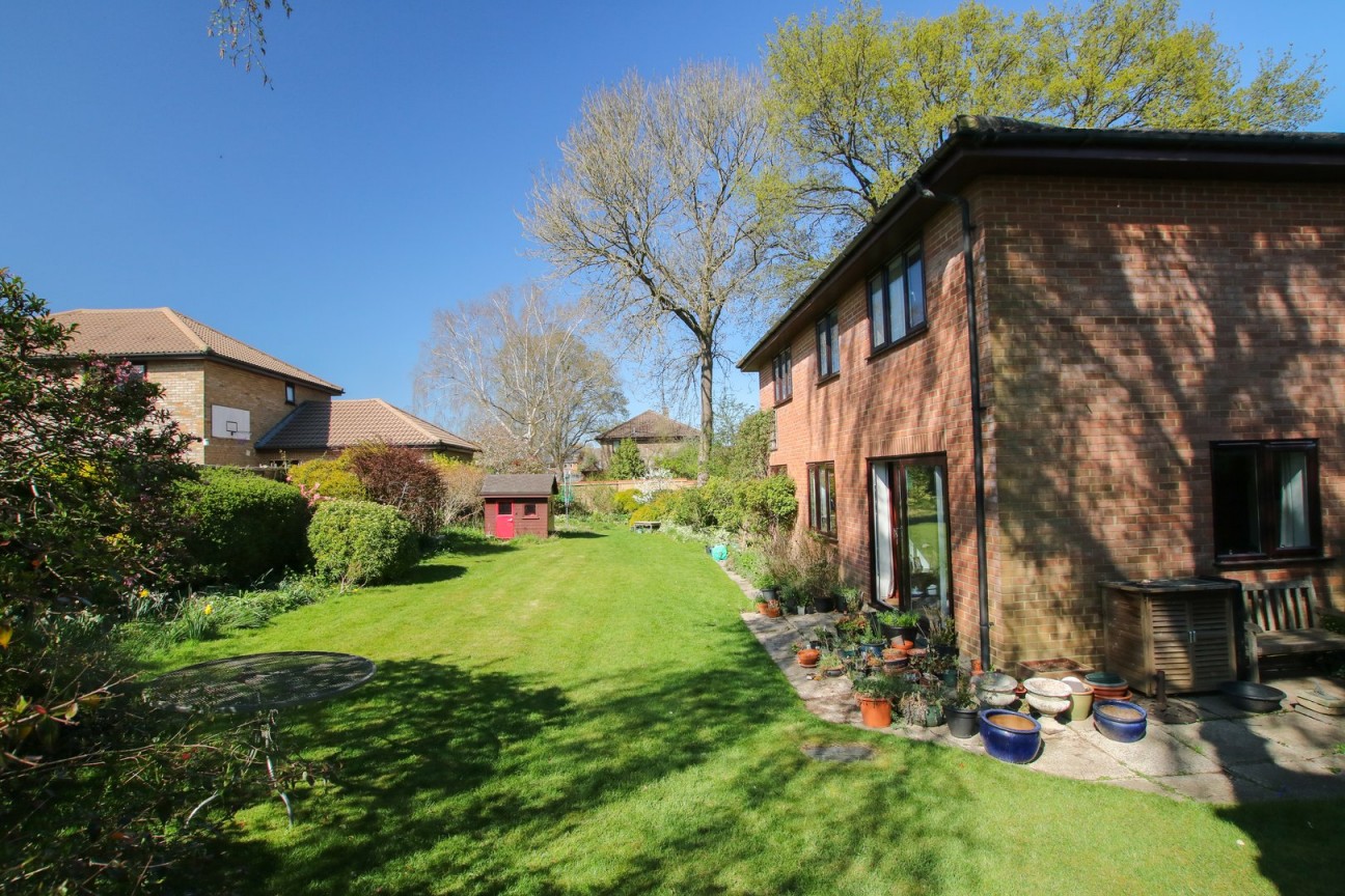 Wiltshire Drive, Wokingham, Berkshire