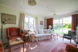 Wiltshire Drive, Wokingham, Berkshire